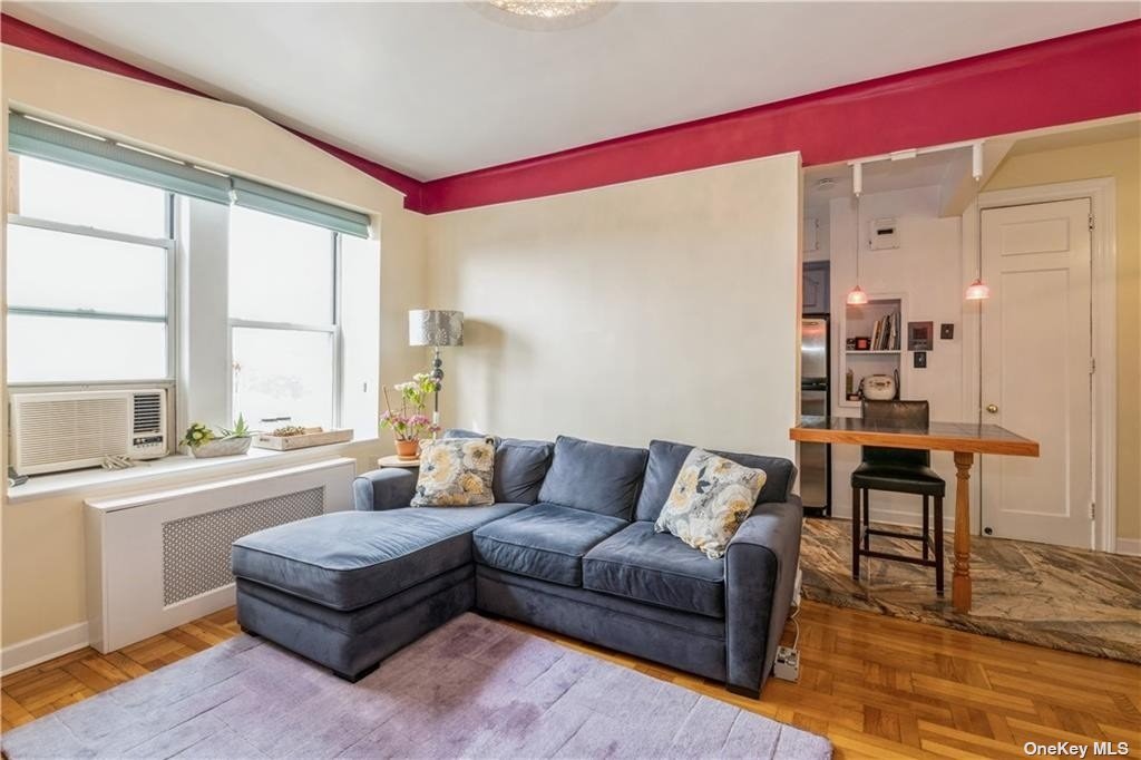 #1 photo, 7201 4th Avenue, 布鲁克林 Bay Ridge , NY 11209