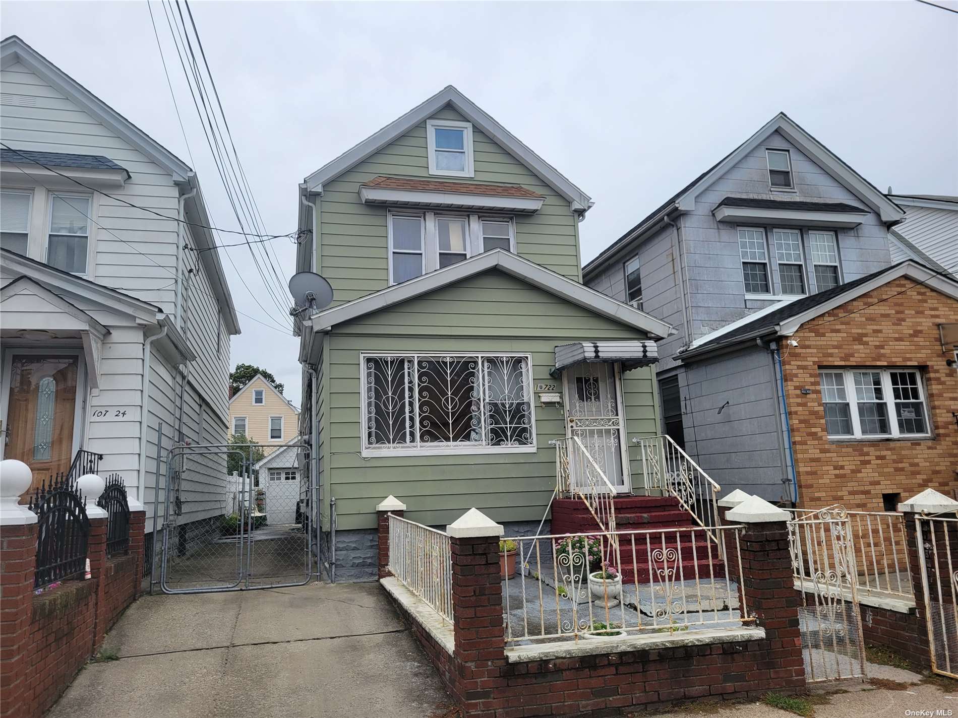 #1 photo, 107-22 116th Street, 皇后区 Richmond Hill South , NY 11419