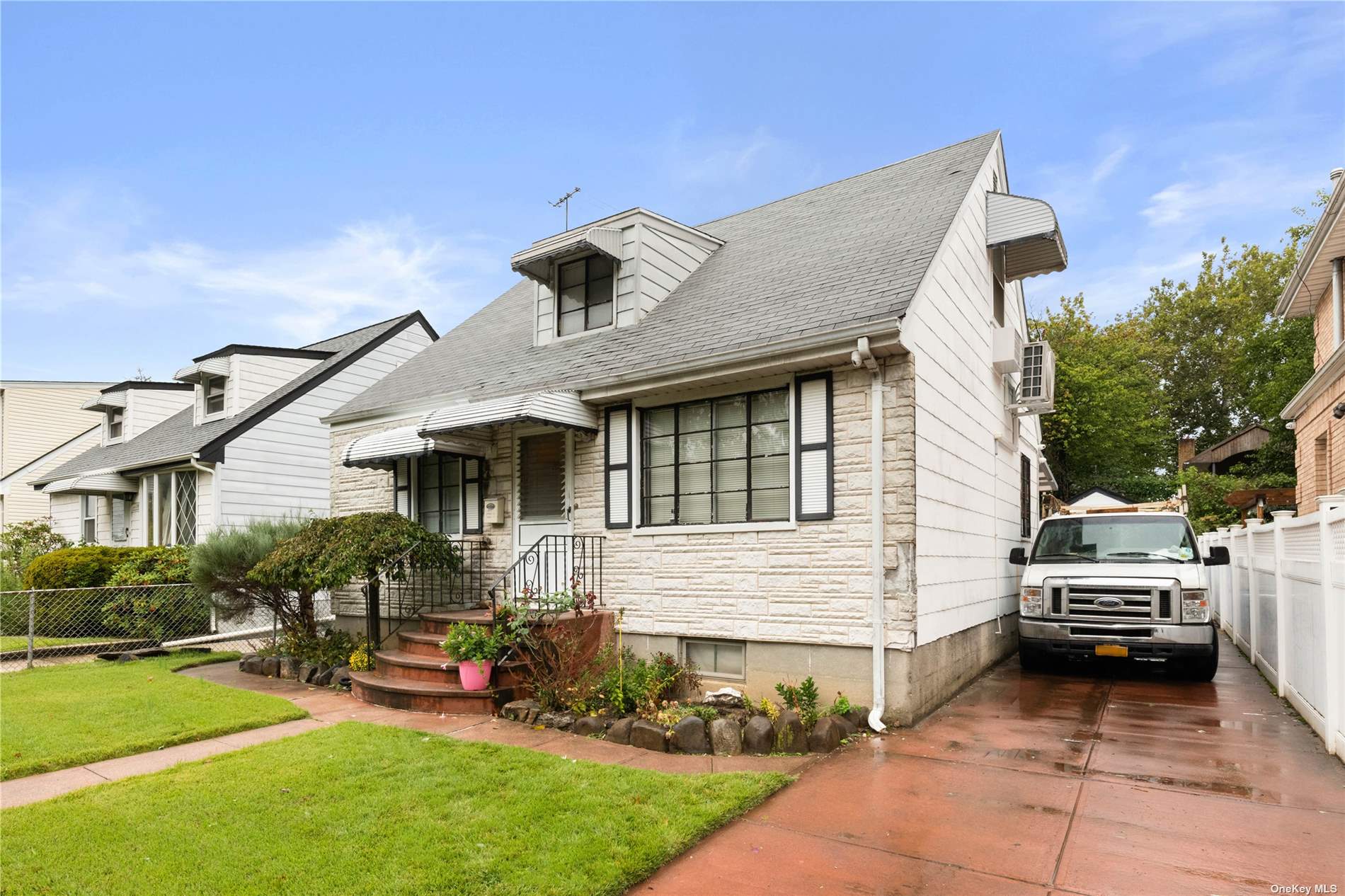 #1 photo, 164-63 Underhill Ave, কুইন্‌স Flushing , NY 11365