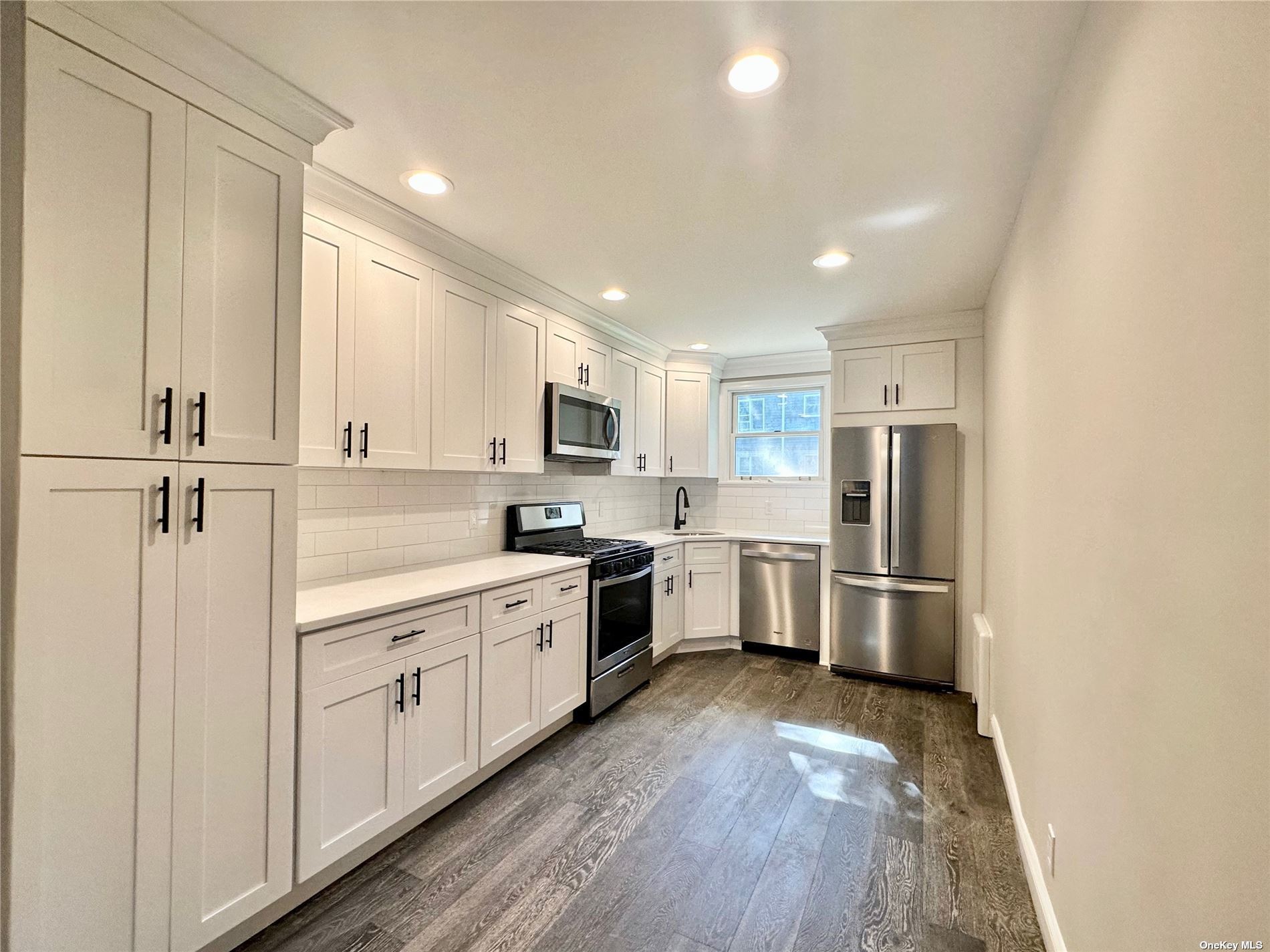 #1 photo, 11L Glen Keith Road, Glen Cove , NY 11542
