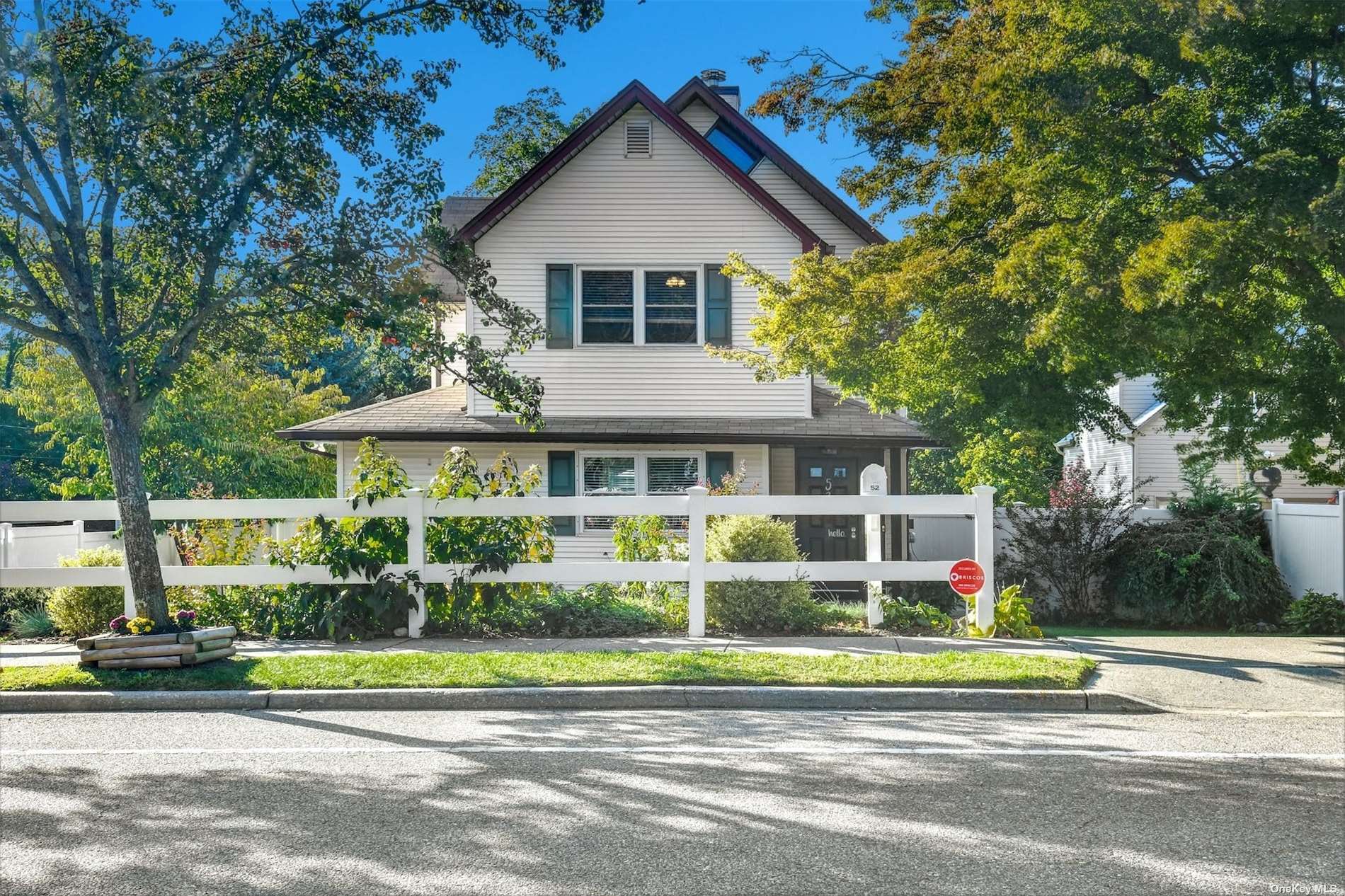 #1 photo, 52 Woodhull Road, Huntington , NY 11743