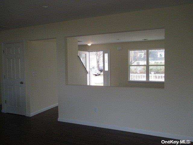 #9 photo, 522 Scherger Avenue, 東長島 East Patchogue , NY 11772