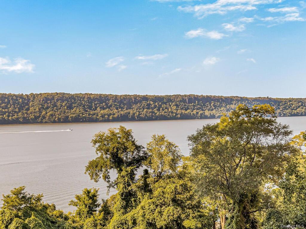 #1 photo, 2621 Palisade Avenue, 布朗士 Bronx , NY 10463