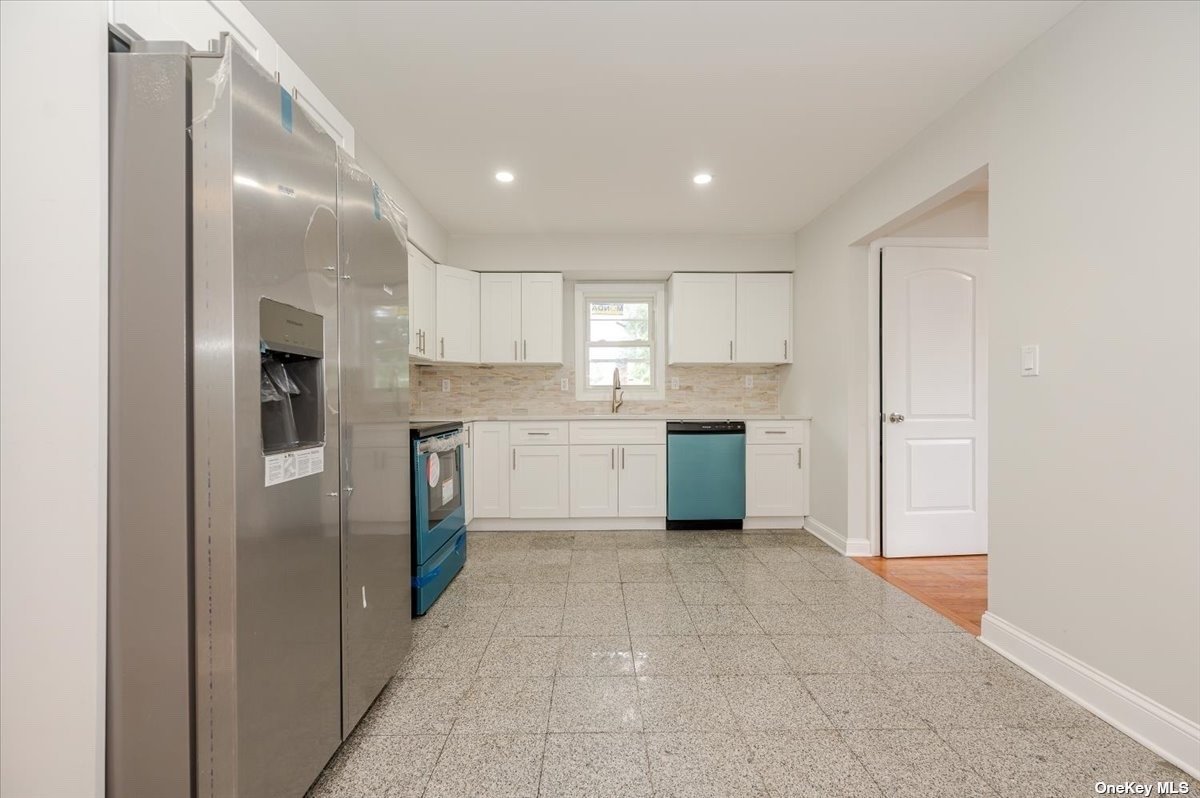 #1 photo, 151 Frederick Avenue, 長島 花卉園 South Floral Park , NY 11001