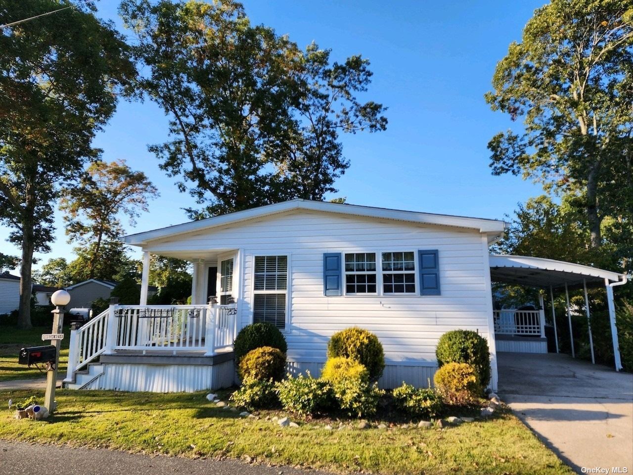 #1 photo, 1661-214 Old Country Road, Riverhead , NY 11901