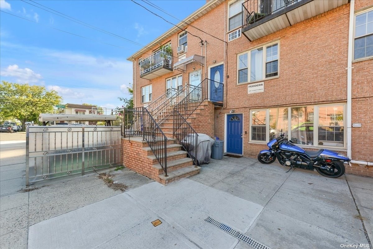 #1 photo, 405 Taylor Avenue, 布朗士 Bronx , NY 10466