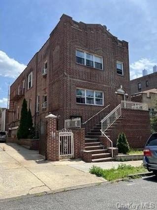 #1 photo, 1932 Hennessy Place, 布朗士 Bronx , NY 10453
