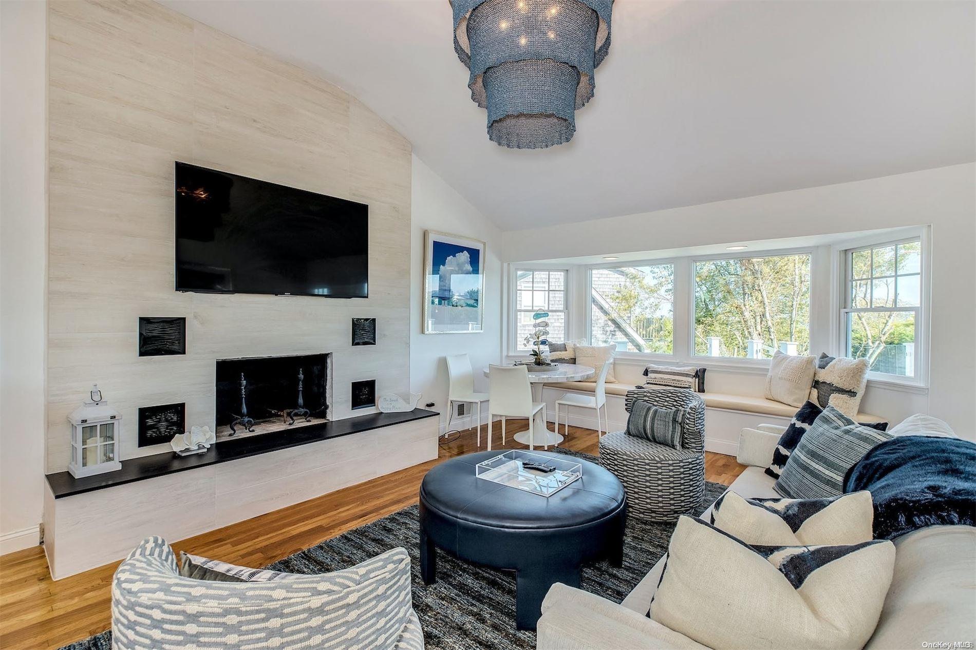 #17 photo, 25 Exchange, サフォーク郡 Westhampton Beach , NY 11978