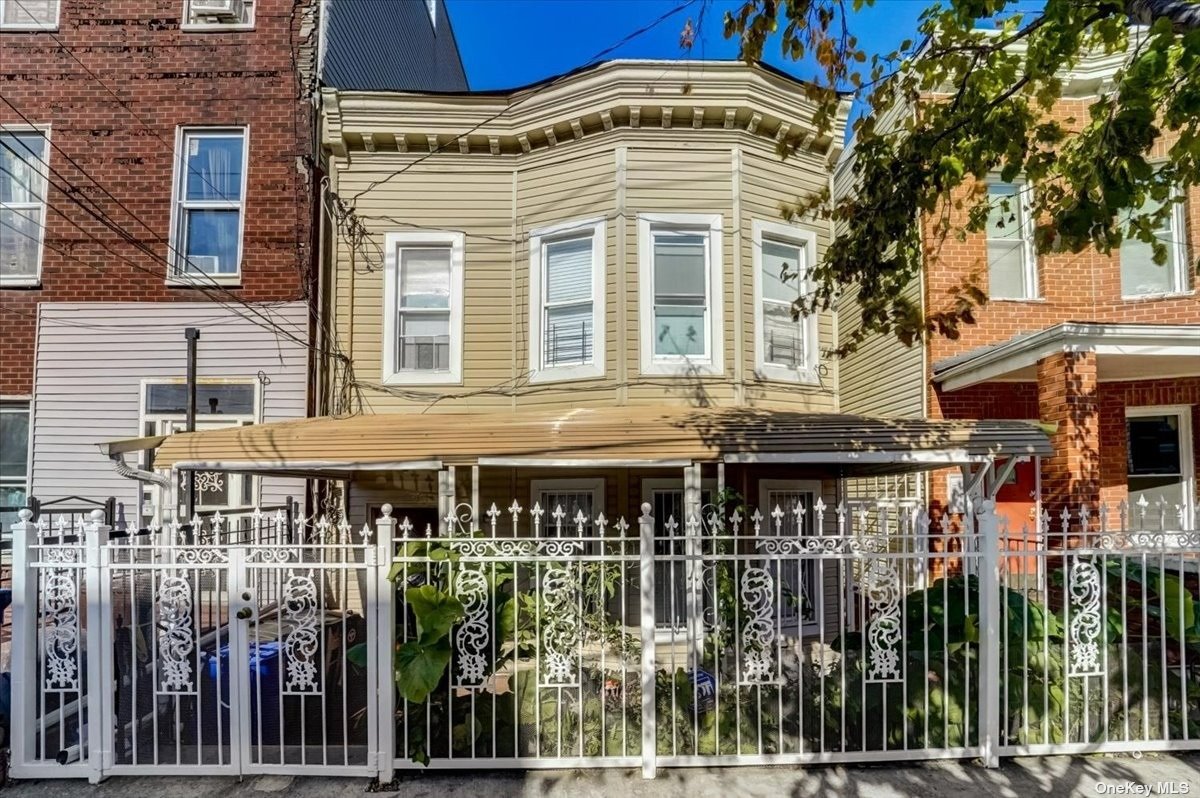 #1 photo, 603 Baker Avenue, ब्रोंक्स Bronx , NY 10460