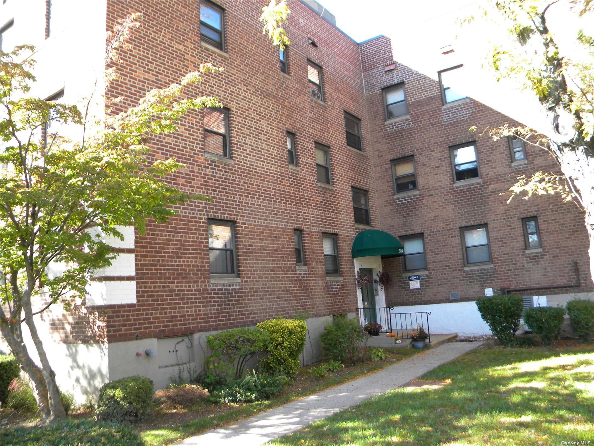 #1 photo, 215-47 47 Avenue, কুইন্‌স Bayside , NY 11361