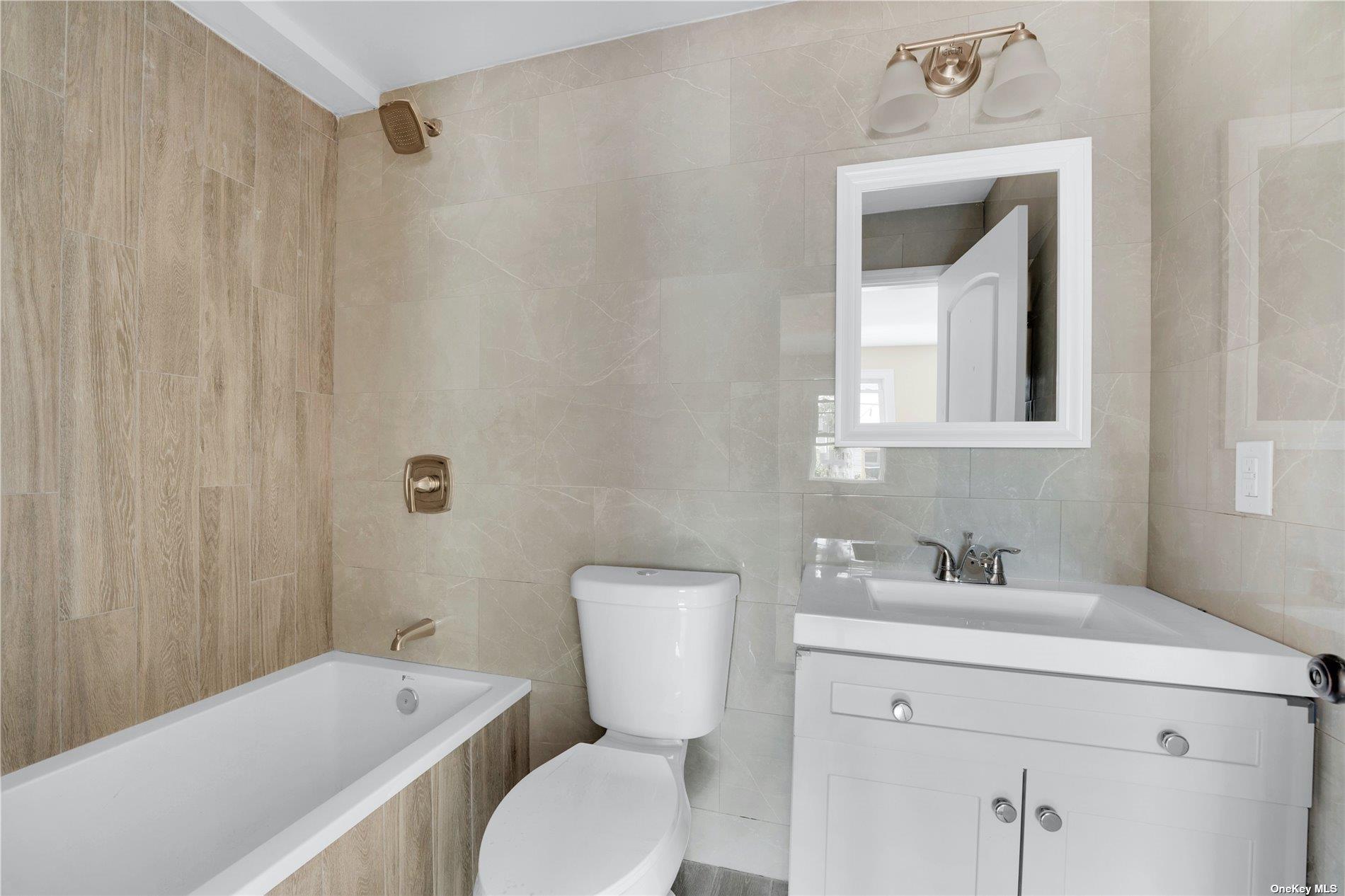 #8 photo, 118-22 201 St, クイーンズ区 Saint Albans , NY 11412