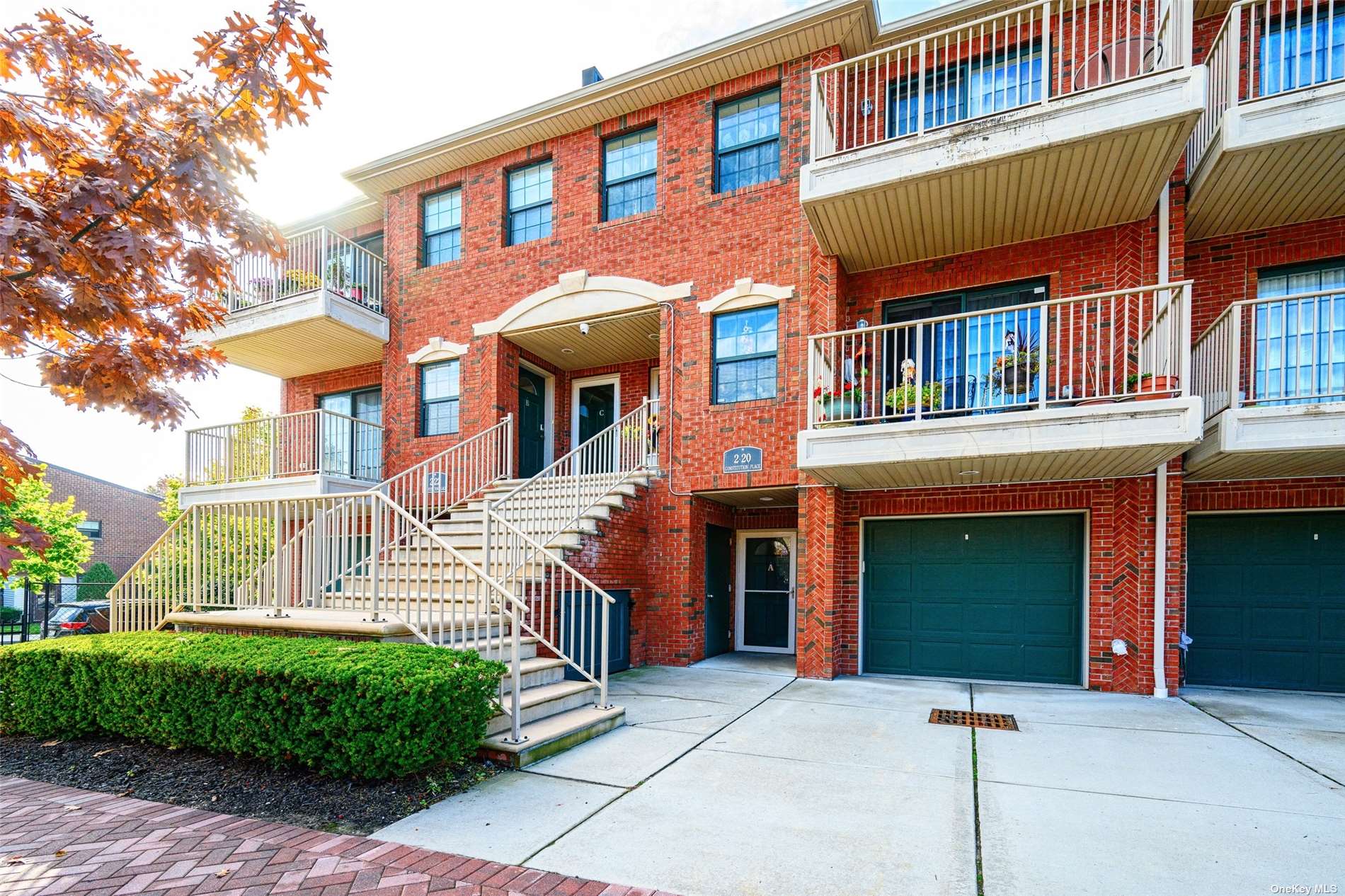 #1 photo, 2-20 Constitution Place, 皇后区 大学点 College Point , NY 11356