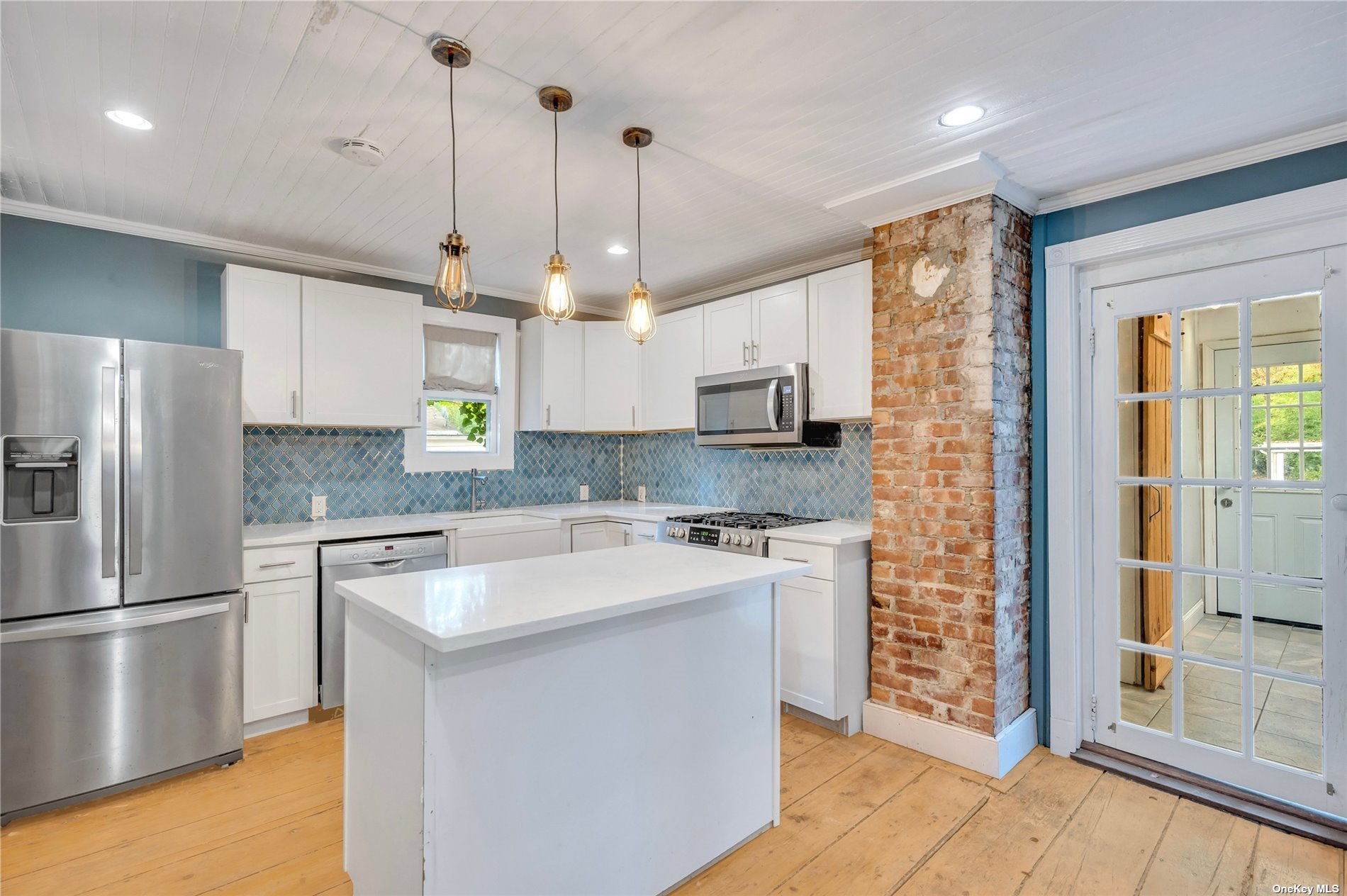 #1 photo, 389 N Main Road, 东长岛 Setauket , NY 11733