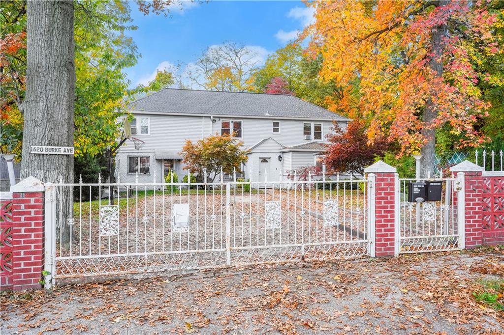 #1 photo, 1620 Burke Avenue, 布朗士 Bronx , NY 10469