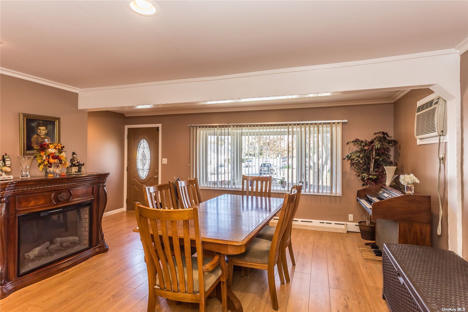 #1 photo, 2208 Hortense Avenue, 長島 Seaford , NY 11783