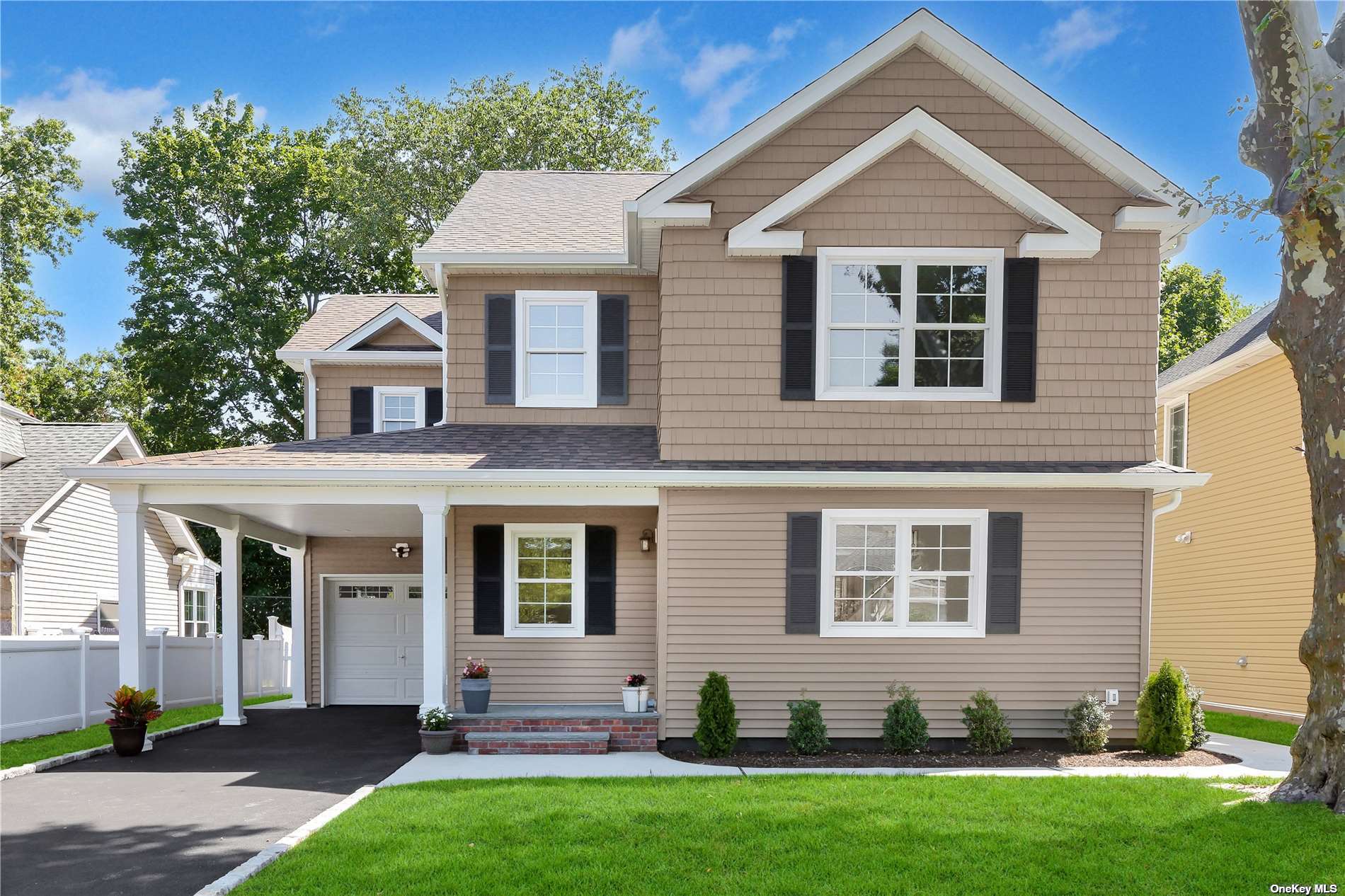 #1 photo, 94 Maple Drive, 长岛 New Hyde Park , NY 11040