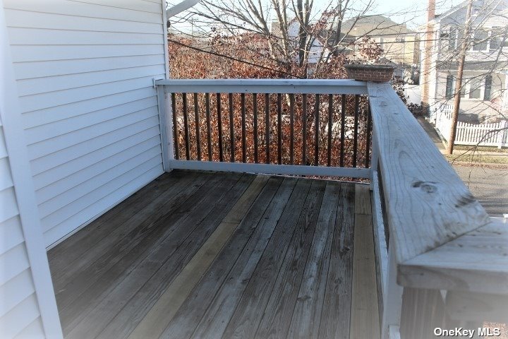 #1 photo, 108 Sheridan Avenue, 长岛 Hewlett , NY 11557