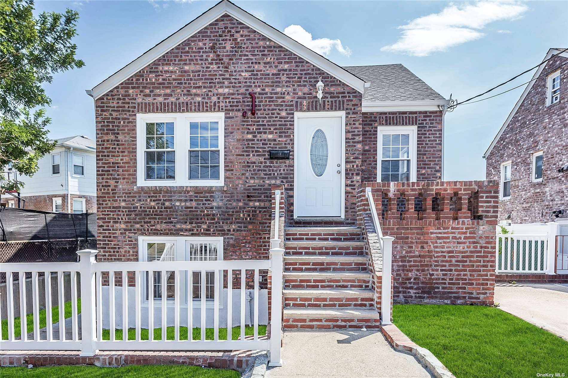 #1 photo, 156-17 96 Street, 皇后区 霍华德滩 Howard Beach , NY 11414