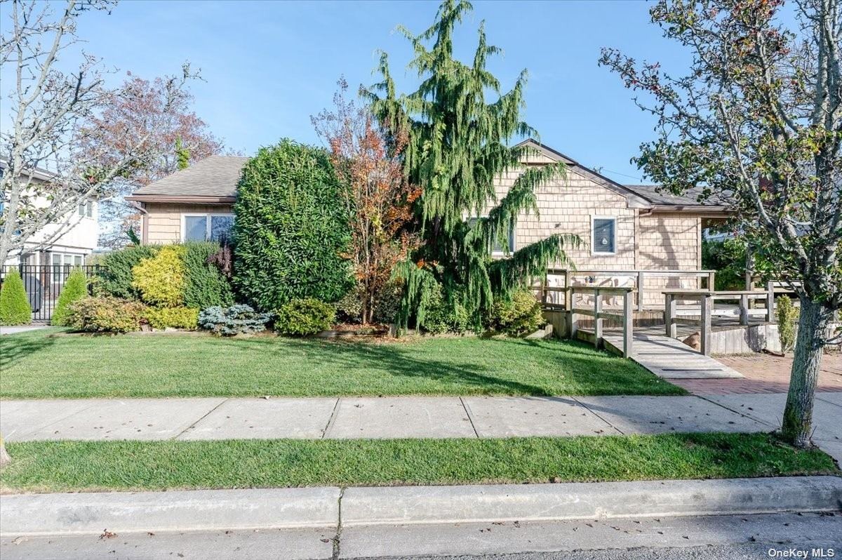 #1 photo, 84 Curley Street, 長島 長灘 Long Beach , NY 11561