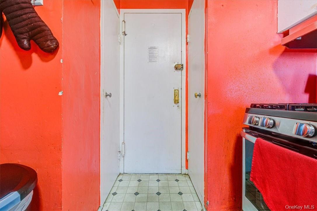 #9 photo, 8 Fordham Hill Oval, ブロンクス区 Bronx , NY 10468