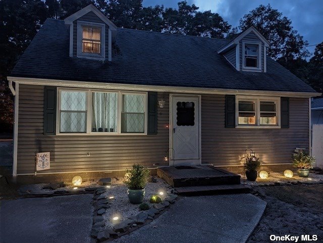 #1 photo, 6 Biltmore Drive, 東長島 Mastic Beach , NY 11951