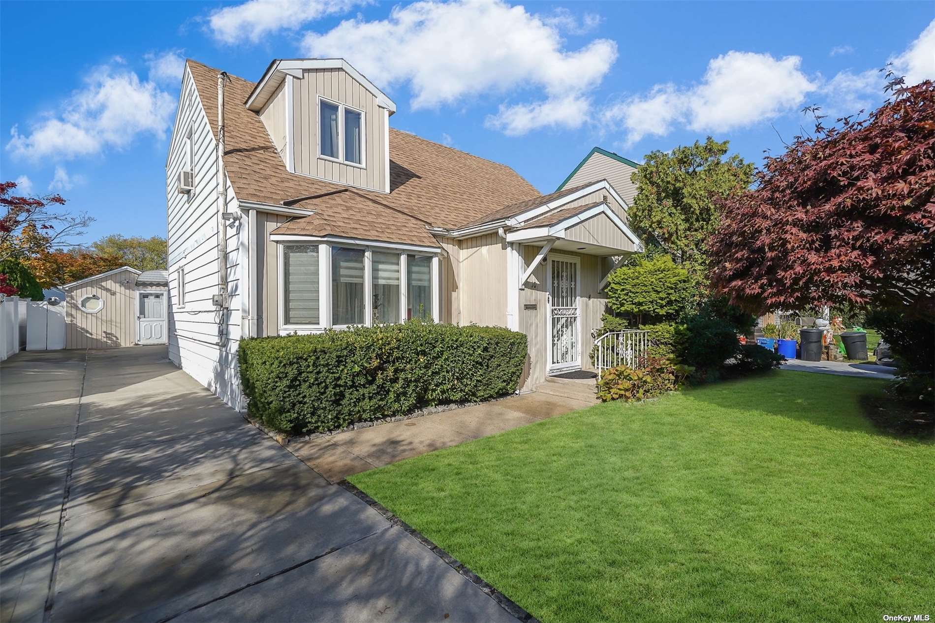 #1 photo, 10 Horton Road, Valley Stream , NY 11581