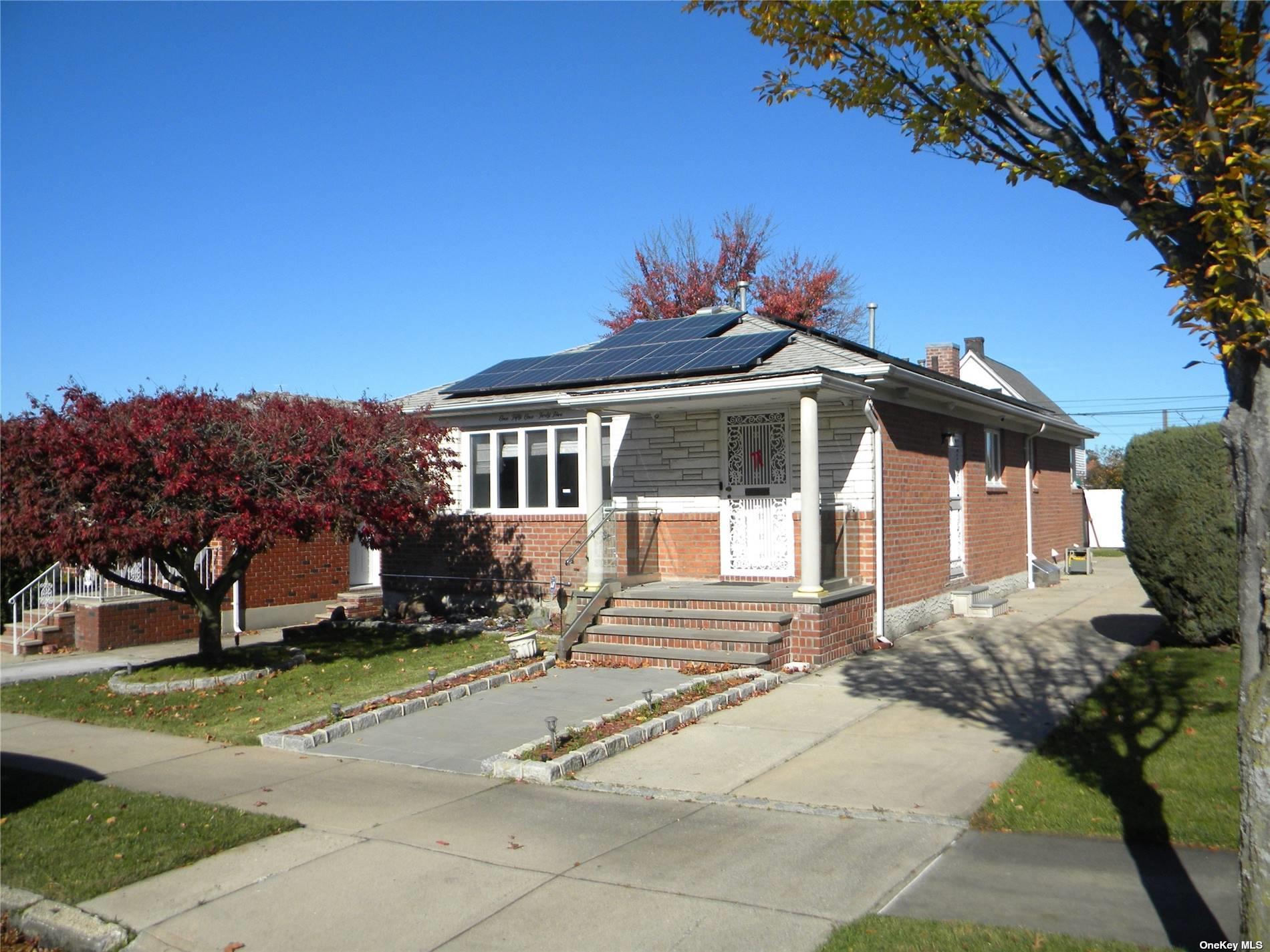 #1 photo, 151-45 27th Avenue, 法拉盛 Flushing , NY 11354