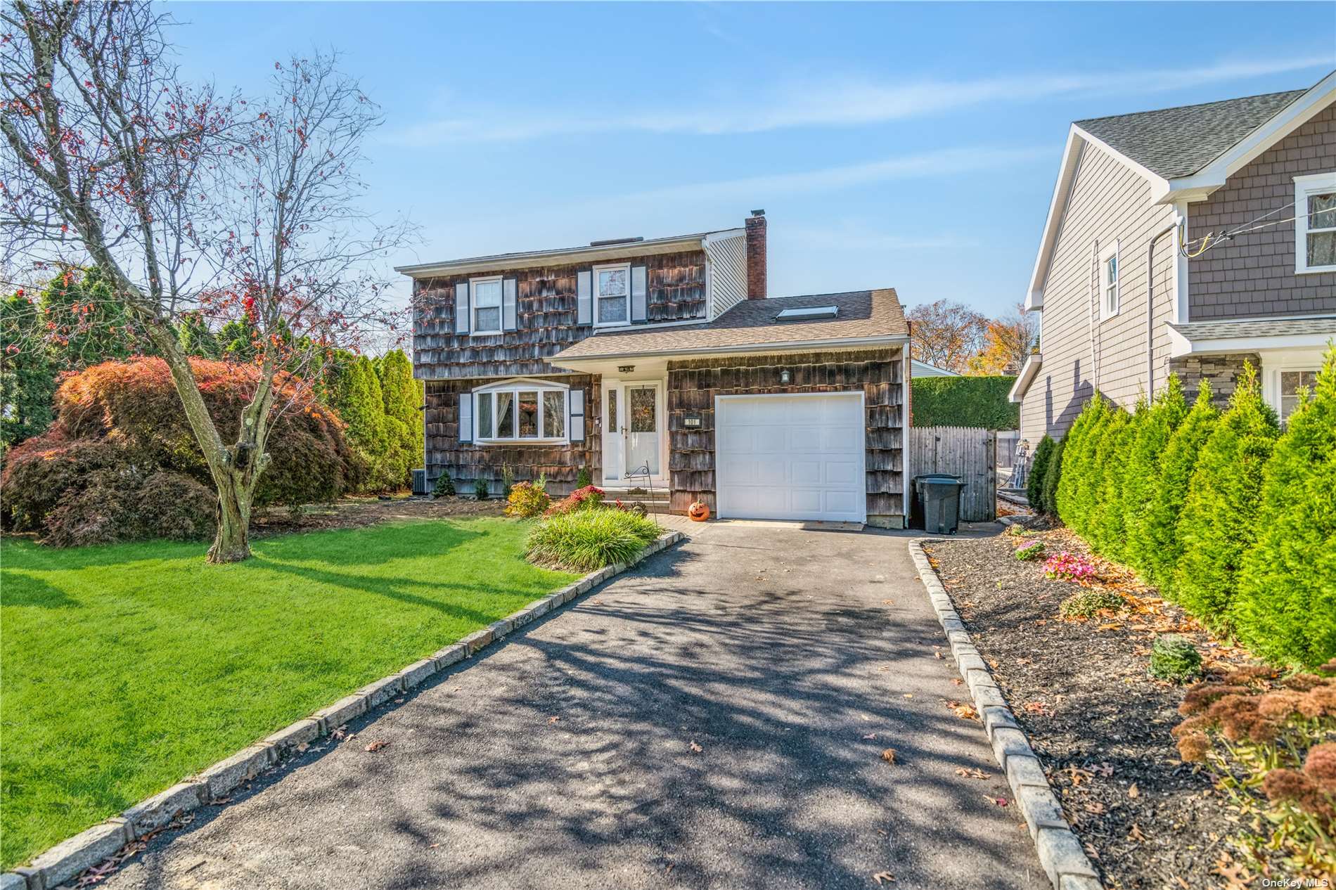 #1 photo, 101 Lodge Avenue, 東長島 亨廷顿站 Huntington Station , NY 11746