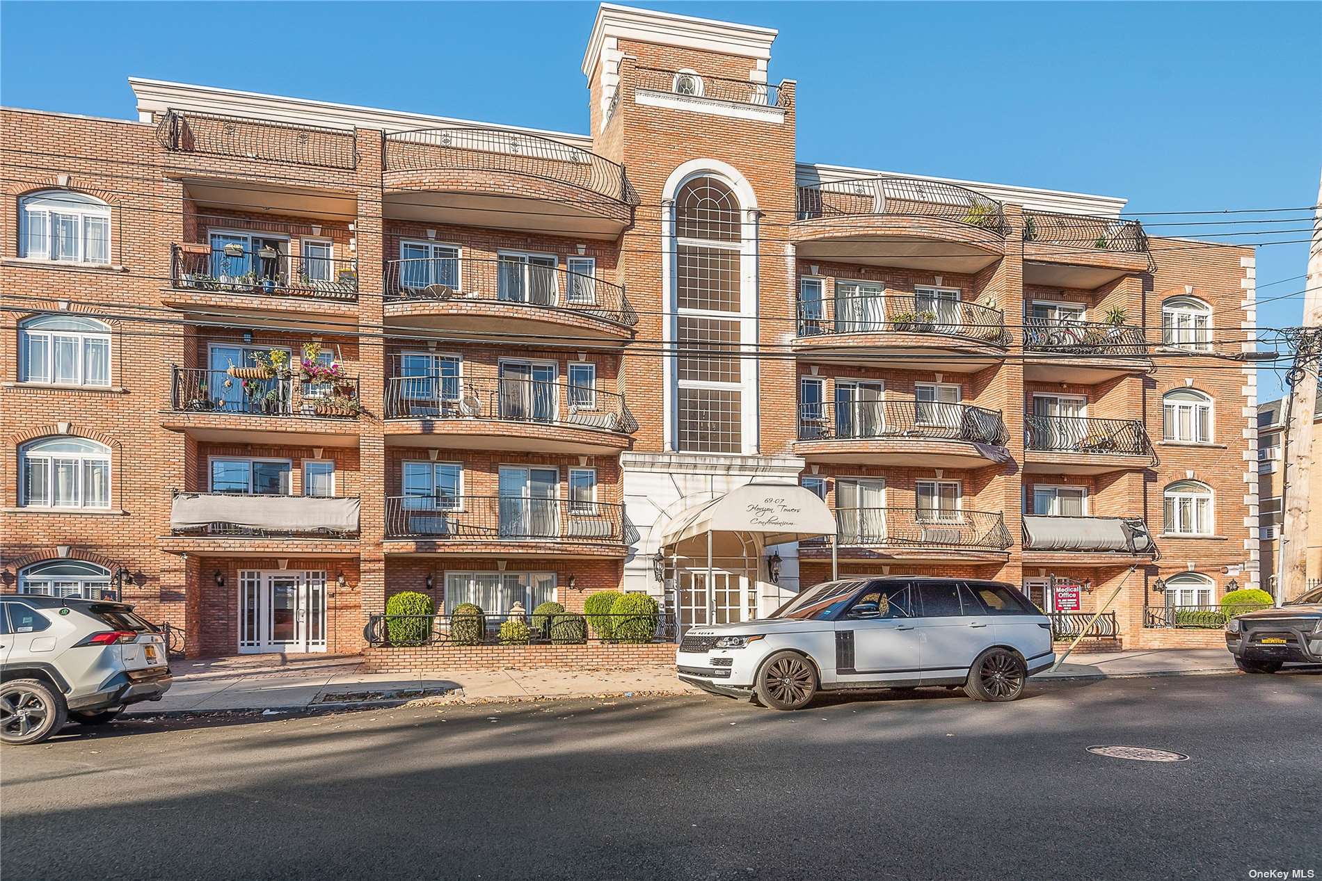 #1 photo, 69-07 43rd Avenue, 皇后区 木边 Woodside , NY 11377