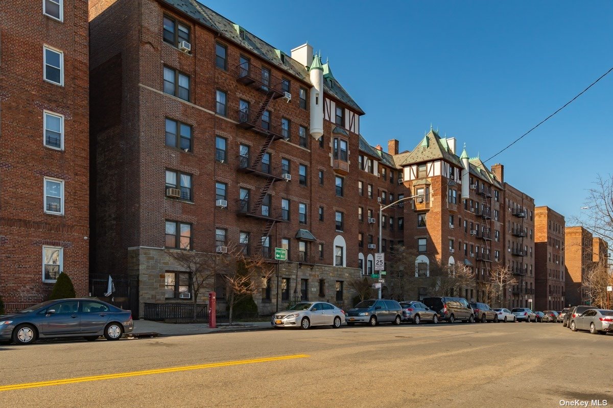 #1 photo, 77-20 Austin Street, 皇后區 森林小丘 Forest Hills , NY 11375