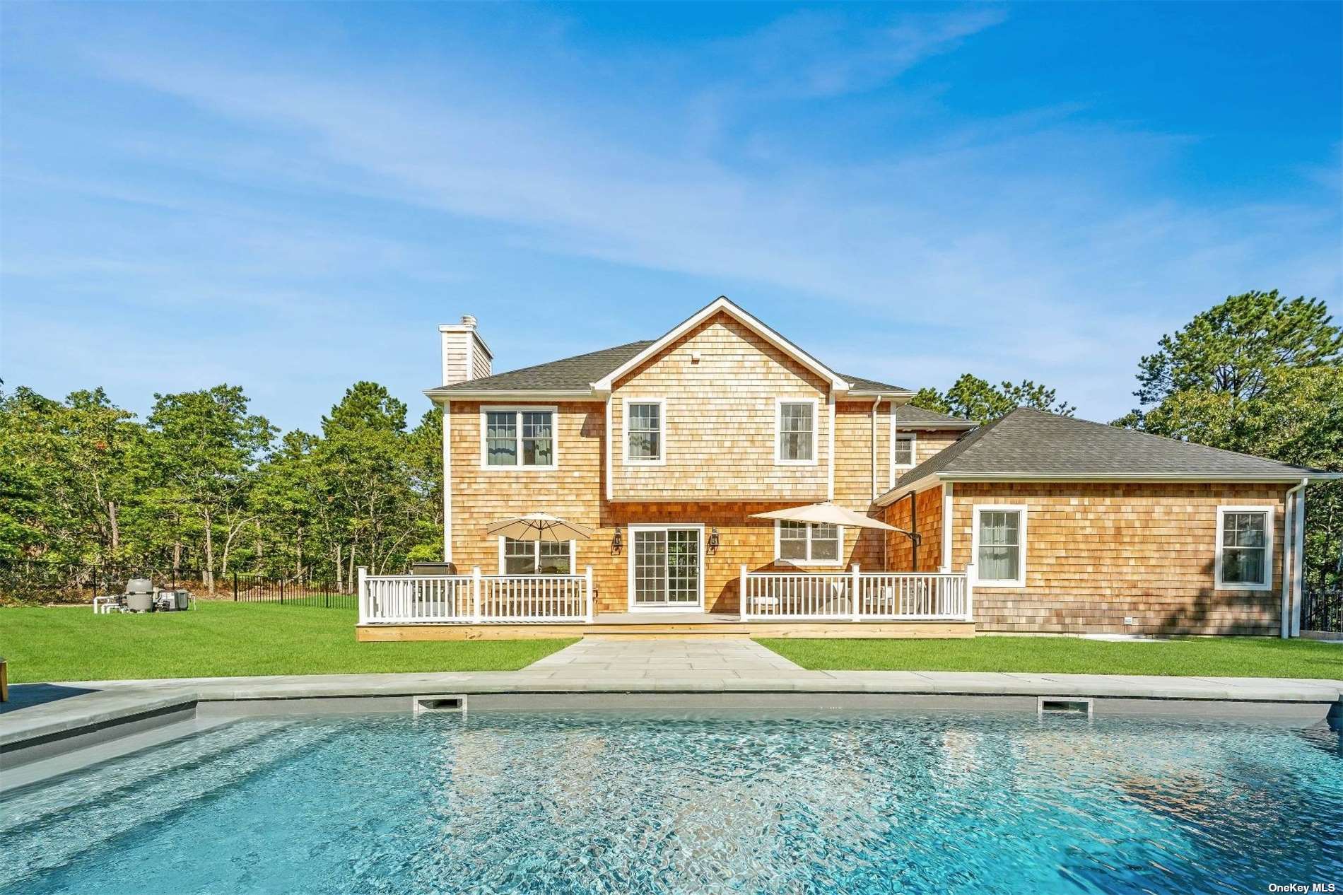 #1 photo, 6 Clara Drive, 东长岛 汉普顿 East Quogue , NY 11942