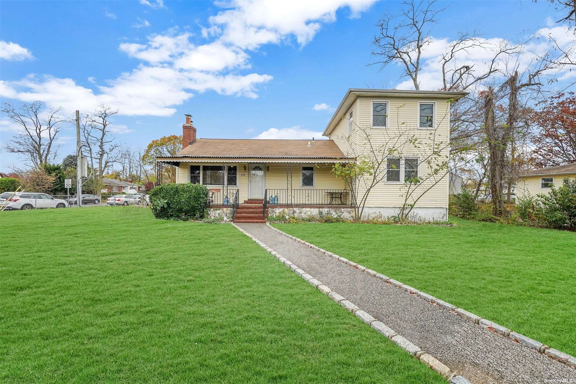 #1 photo, 316 New Highway, Amityville , NY 11701