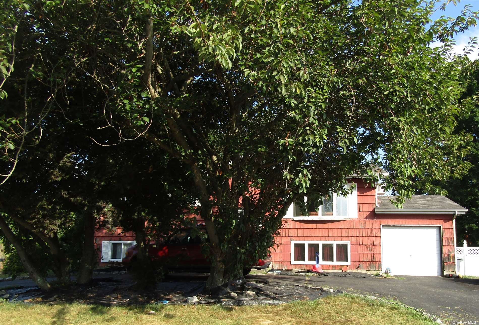 #1 photo, 153 Ridge Road, 東長島 Wheatley Heights , NY 11798