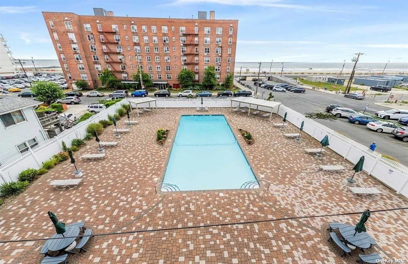 #1 photo, 210 Broadway, 長島 長灘 Long Beach , NY 11561