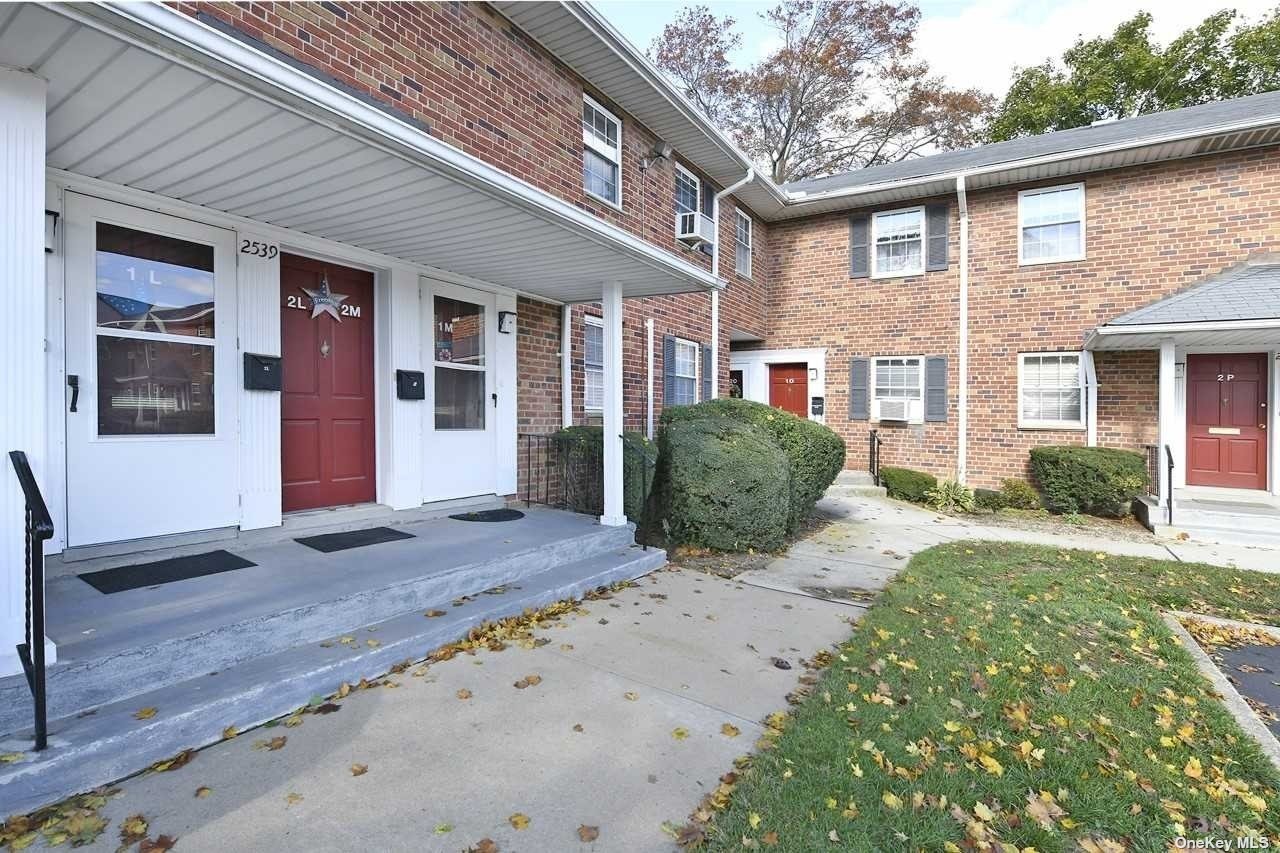 #1 photo, 2539 Jerusalem Avenue, ناسو North Bellmore , NY 11710