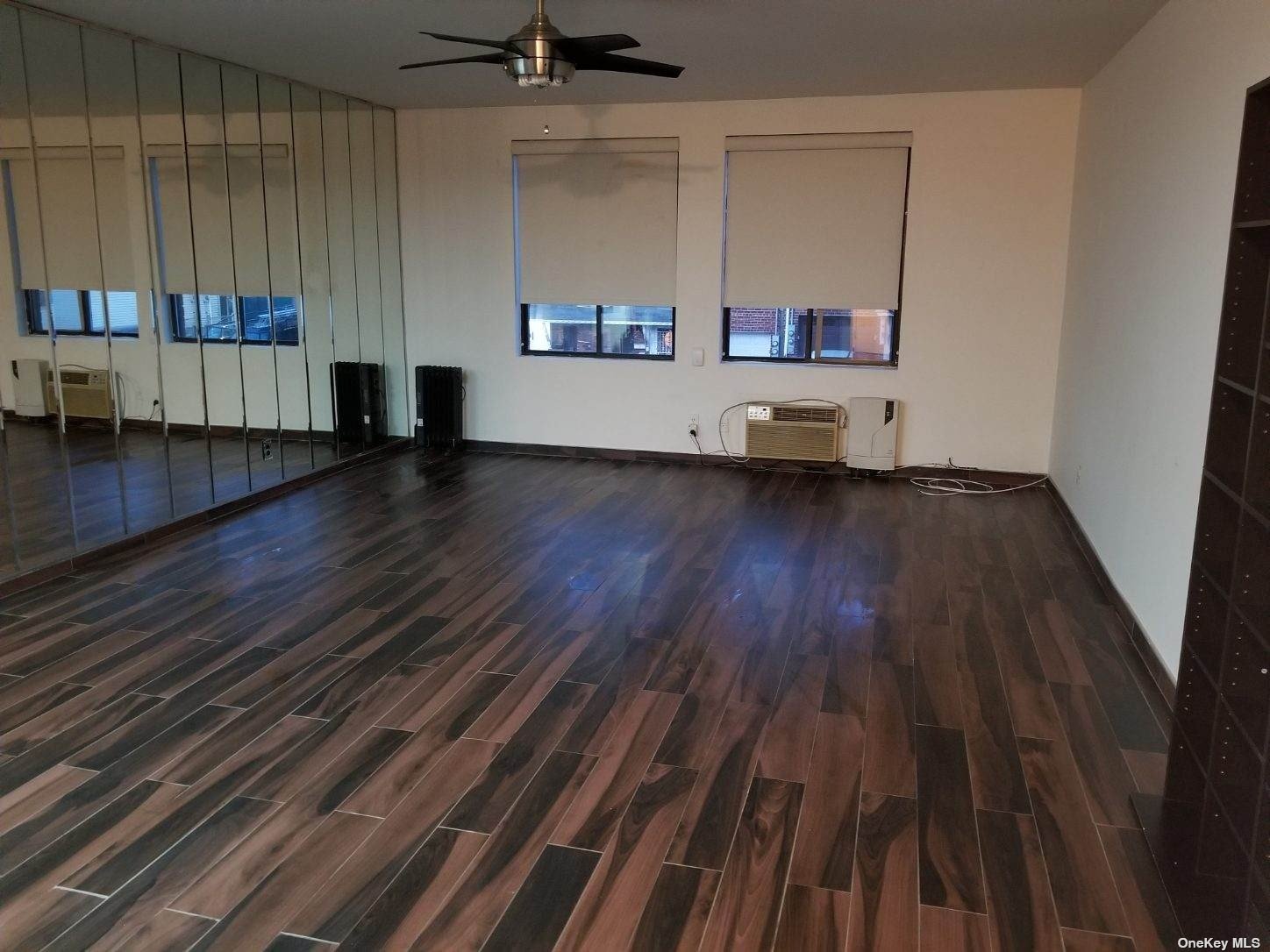 #1 photo, 64-49 Perry Avenue, 皇后区 麦斯佩斯 Maspeth , NY 11378