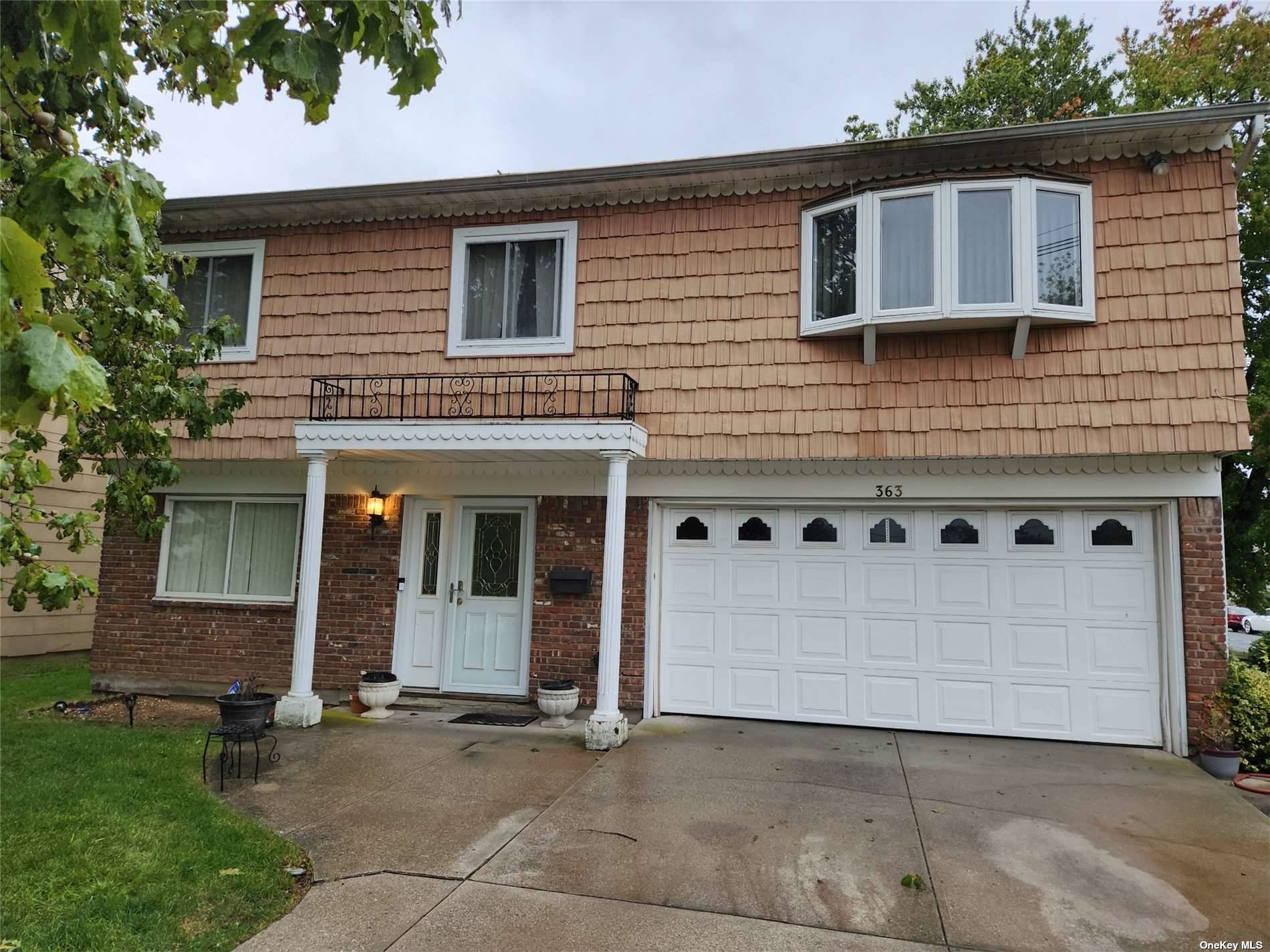 #1 photo, 363 Brookside Avenue, 長島 Freeport , NY 11520