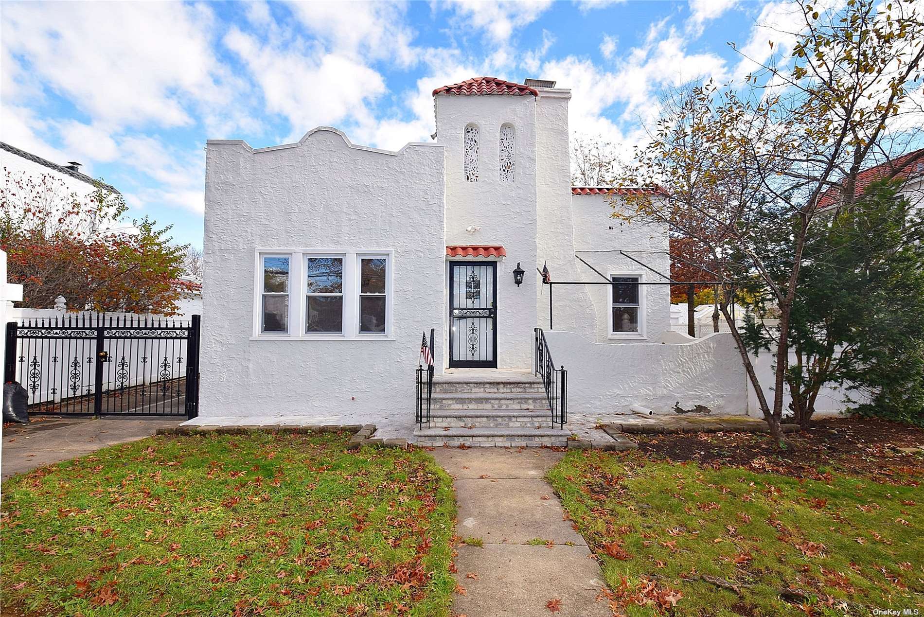 #1 photo, 82-43 233rd Street, 皇后區 Bellerose Manor , NY 11427