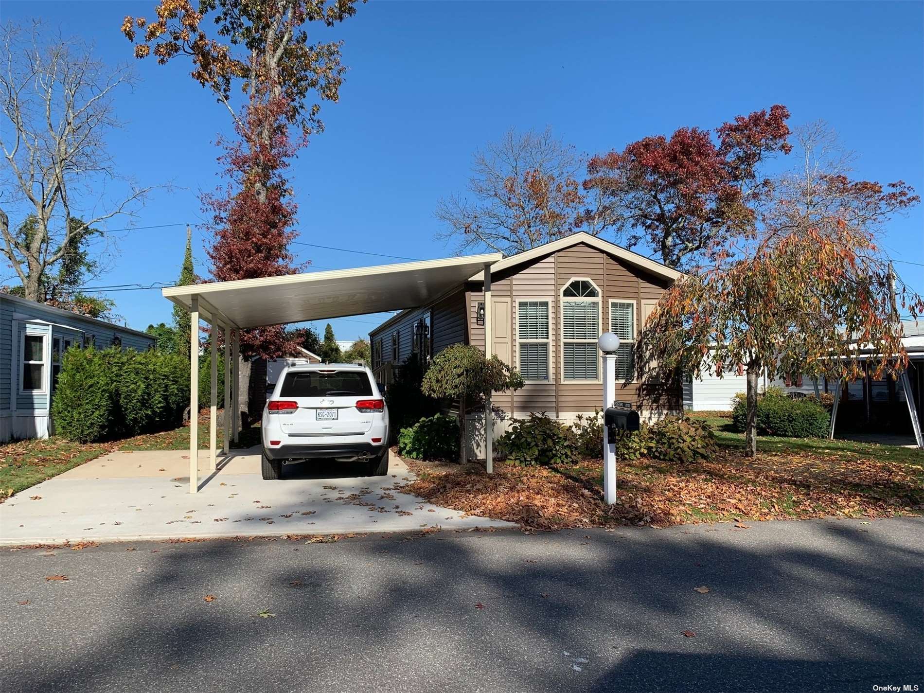 #1 photo, 1661-231 Old Country Road, Riverhead , NY 11901