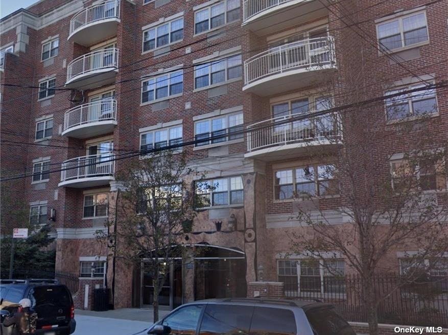 #1 photo, 38-11 108 Street, クイーンズ区 Corona , NY 11368