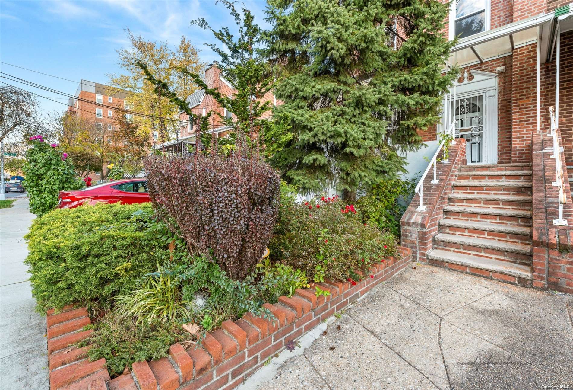 #1 photo, 68-45 Selfridge Street, 皇后區 森林小丘 Forest Hills , NY 11375