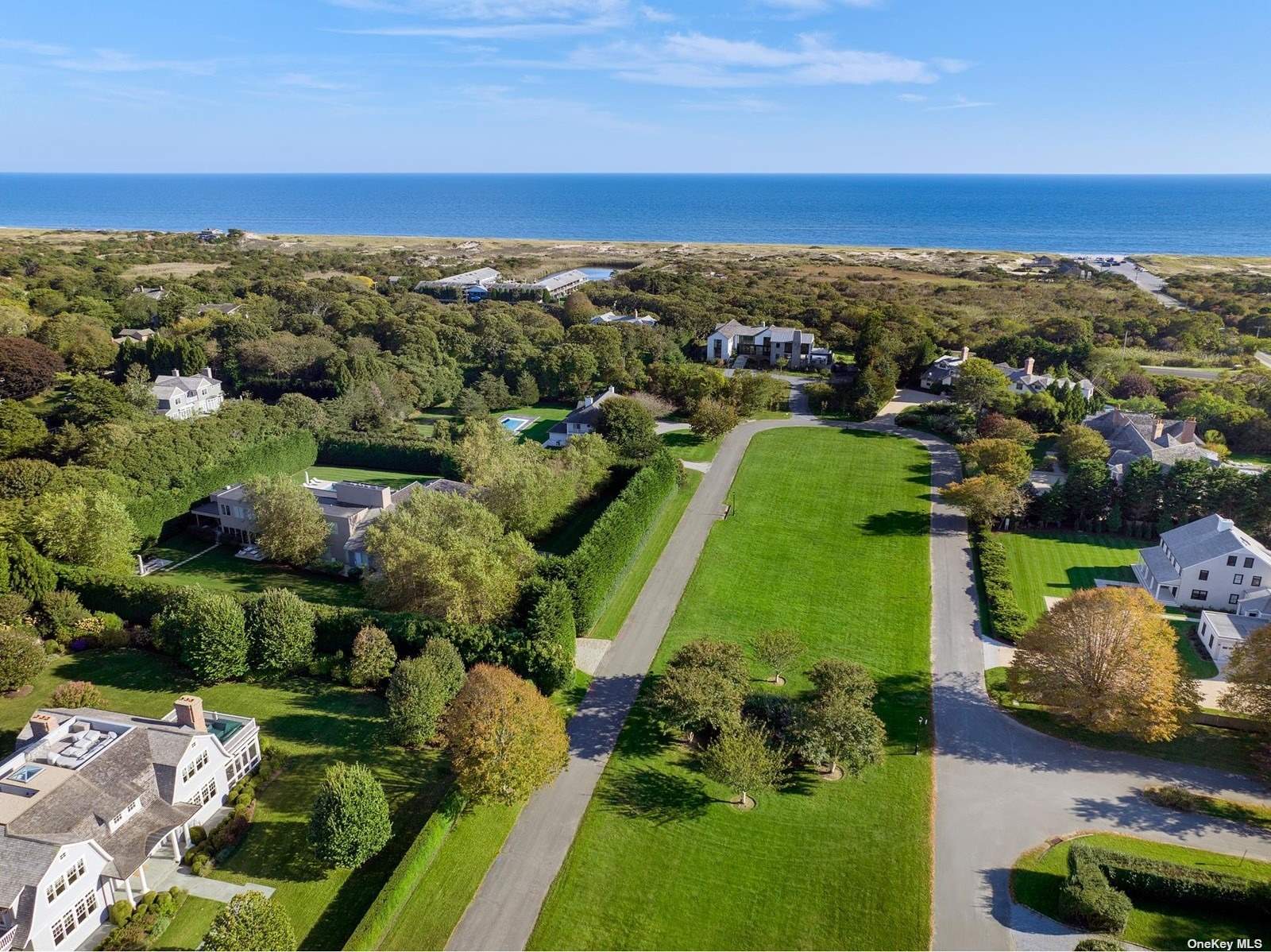 合约中 899万5 CONTRACT 24 St Marys Lane, 东长岛 汉普顿 Amagansett , NY 11930
