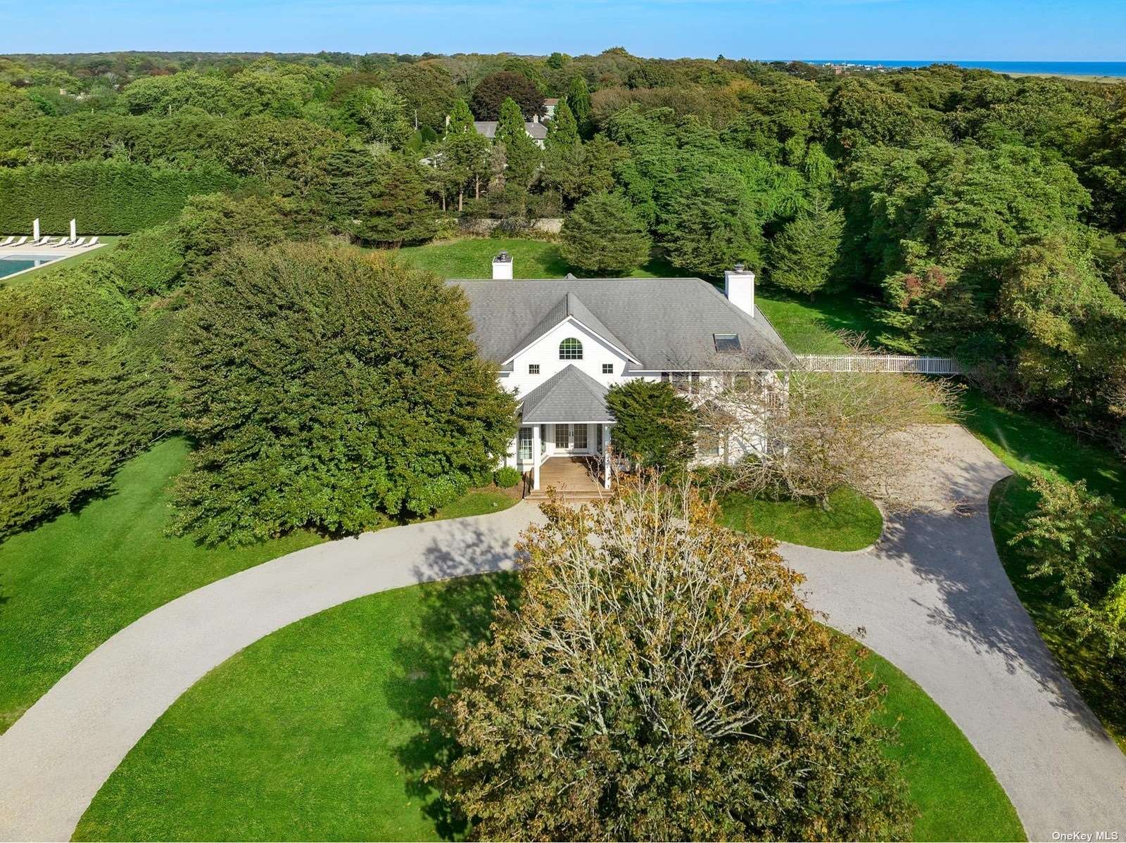 合约中 899万5 CONTRACT 24 St Marys Lane, 东长岛 汉普顿 Amagansett , NY 11930 MLS 3445090 Samaki
