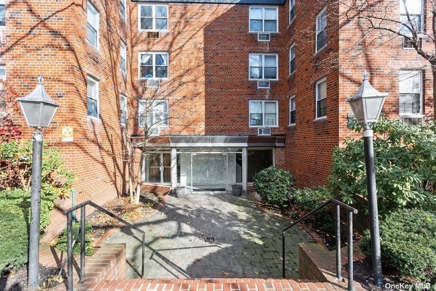 #1 photo, 195 S Middle Neck Road, 長島 大頸 Great Neck , NY 11021