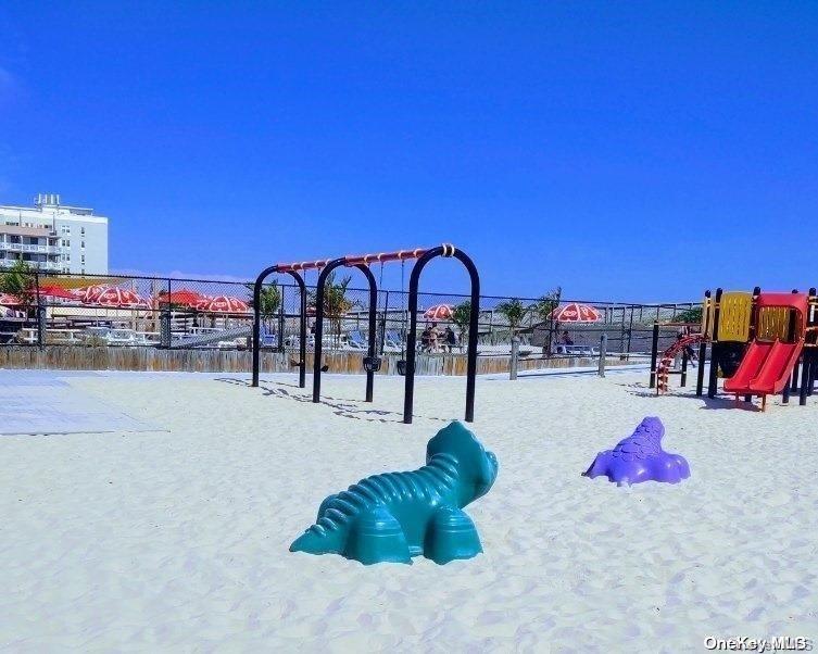 #20 photo, 813 Shore Road, ナッソー郡 Long Beach , NY 11561