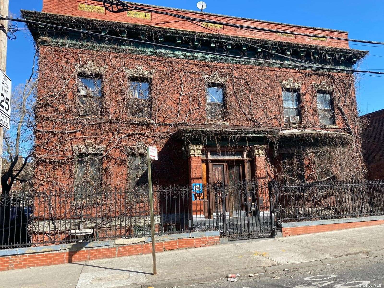 #1 photo, 381 E 165th Street, 布朗士 Bronx , NY 10456