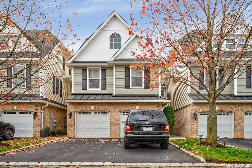 #1 photo, 310 Trotting Lane, 長島 西布雷 Westbury , NY 11590