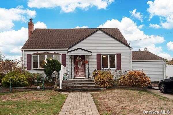 #1 photo, 341 12th Street, 東長島 West Babylon , NY 11704