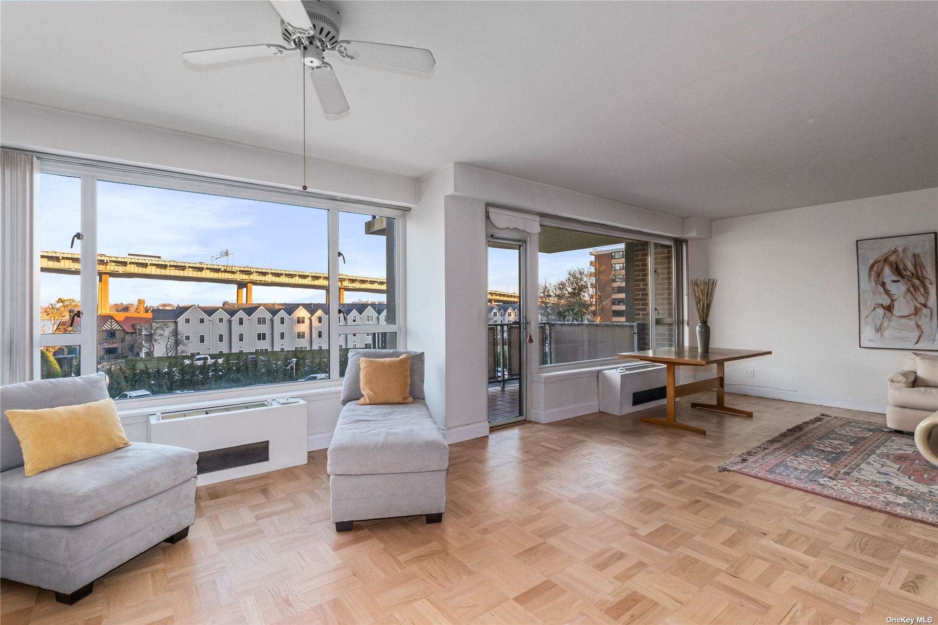 #1 photo, 166-25 Powells Cove Blv, 皇后区 Beechhurst , NY 11357