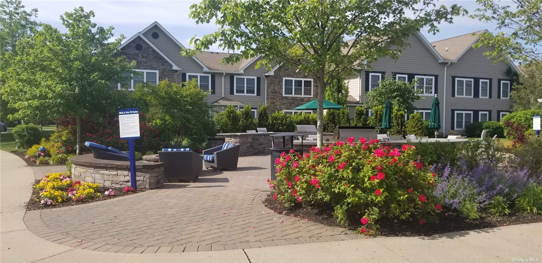 #1 photo, 2200 Dolphin Lane, 东长岛 Holbrook , NY 11741